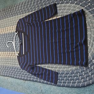 3/4 sleeve black and blue striped shirt